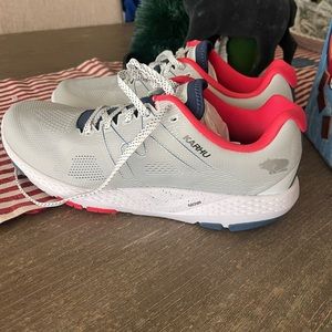 Men’s running shoes